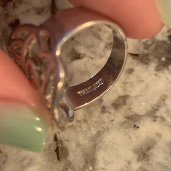 Vintage Sterling Silver Flower Ring, Stamped Thailand 925, Approx. Size 7 - Picture 5 of 8